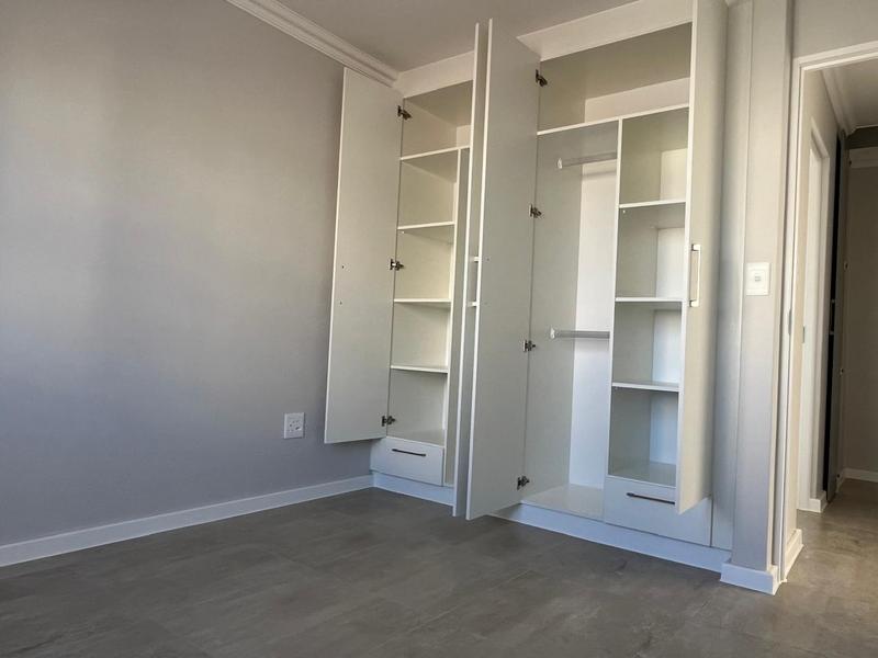 To Let 1 Bedroom Property for Rent in Sunningdale Western Cape